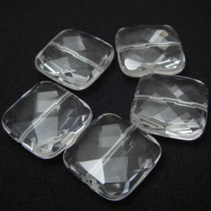 クリスタル,水晶,天然石ビーズ,天然石,レガーロ