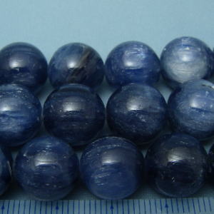 �J�C���i�C�g,�V�R�΃r�[�Y,���K�[��